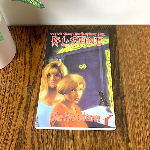🎃R.L. Stine/ 99 Fear Street: The House of Evil🎃 RETRO 2002 - Picture 2 of 6